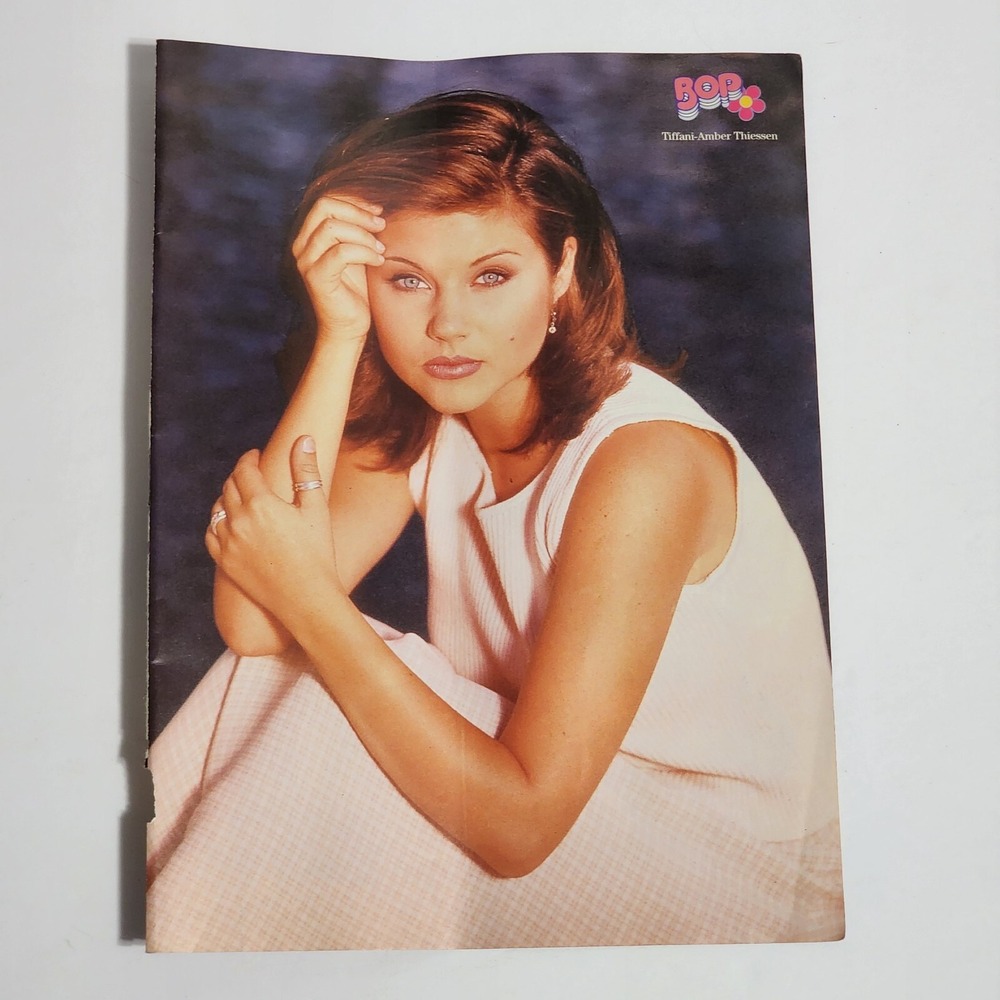 Tiffani-Amber Thiessen Boyz II Men Double Sided Pinup Clipping Vintage 8x10